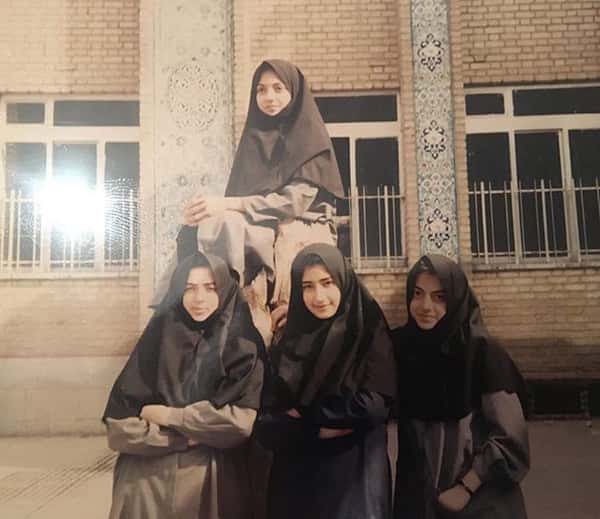 کودکی مهناز افشار , دوران نوجوانی مهناز افشار , مهناز افشار در دبیرستان