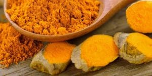 خواص زردچوبه برای آکنه