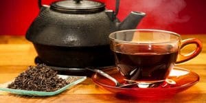 خواص و مضرات چای سیاه