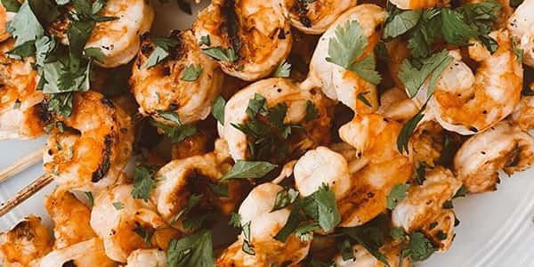 طرز تهیه میگو کبابی با ذغال در تابه , دستور پخت میگو کبابی فیلم رژیم با زغال در فر , xvc jidi ld fhfd