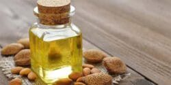 خواص و مضرات روغن بادام