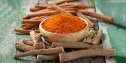 خواص و مضرات شیرین بیان